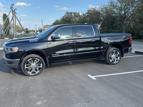 2022 Ram 1500 Quad Cab V, чёрный, 6700000 рублей - вид 5