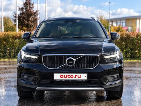 2021 Volvo XC40 I, чёрный, 3200000 рублей, вид 3