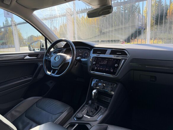 2019 Volkswagen Tiguan II, белый, 2749000 рублей - вид 8