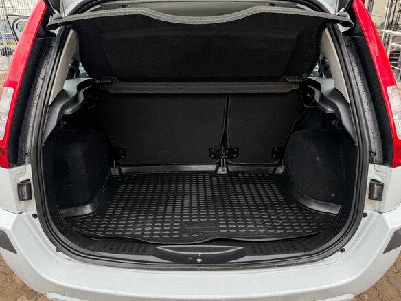 2011 Ford Fusion I Рестайлинг, белый - вид 9