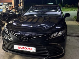 2023 Toyota Camry VIII (XV70) Рестайлинг, чёрный, 4200000 рублей, вид 2
