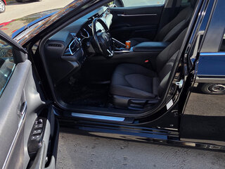 2019 Toyota Camry VIII (XV70), чёрный, 2200000 рублей, вид 3