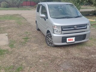 2017 Suzuki Wagon R VI, серебристый, 750000 рублей, вид 3