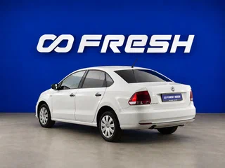 2016 Volkswagen Polo V Рестайлинг, белый, 1049643 рублей, вид 2