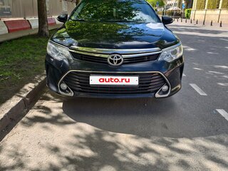 2017 Toyota Camry VII (XV50) Рестайлинг, чёрный, 1890000 рублей, вид 3