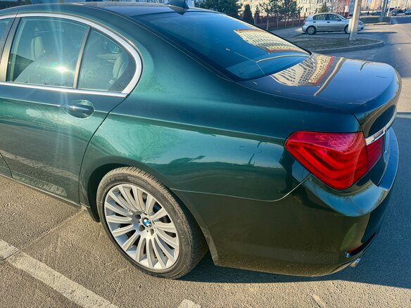 2009 BMW 7 серии 730d V (F01/F02/F04), зелёный, 1650000 рублей - вид 7