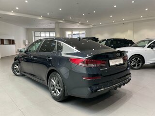 2019 Kia Optima IV Рестайлинг, синий, 1770000 рублей, вид 4