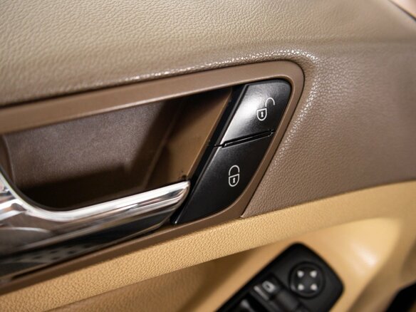 2009 Mercedes-Benz M-Класс 350 II (W164) Рестайлинг, чёрный, 1349000 рублей - вид 19