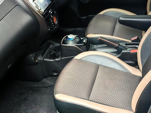 2018 Nissan Note e-Power II Рестайлинг, чёрный, 1100000 рублей - вид 3