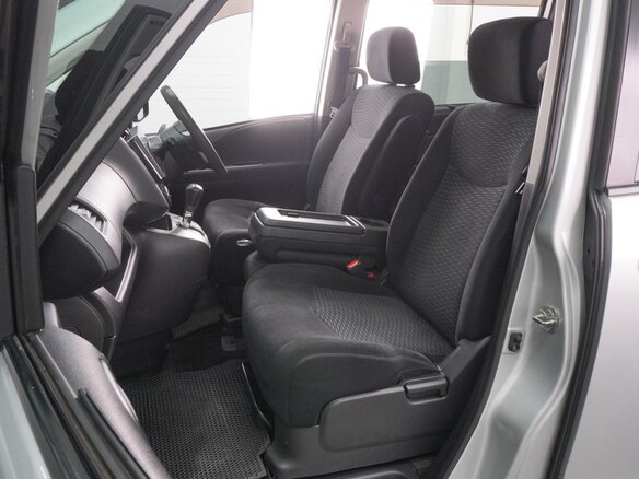 2011 Nissan Serena IV (C26), серый, 1259000 рублей - вид 7