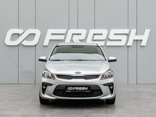 2019 Kia Rio IV, серебристый, 1390000 рублей, вид 3