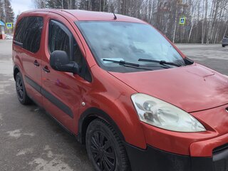 2010 Peugeot Partner II, красный, 250000 рублей, вид 1