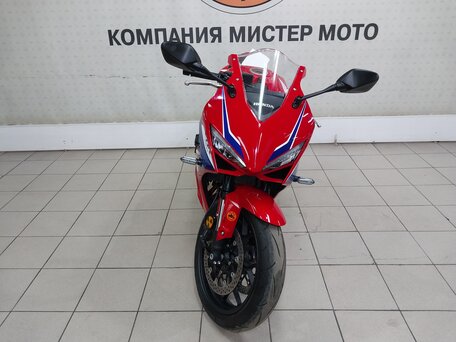 2025 Honda CBR 650R, красный, 1250000 рублей, вид 3