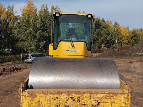 2014 SDLG RS8140, жёлтый, 2000000 рублей, вид 3