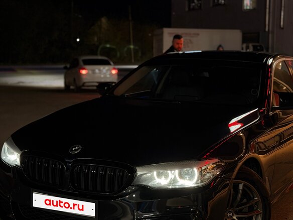 2018 BMW 5 серии 520i VII (G30/G31/G38), чёрный, 2150000 рублей - вид 2