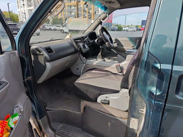 1995 Mazda Bongo Friendee I, зелёный, 550000 рублей - вид 21