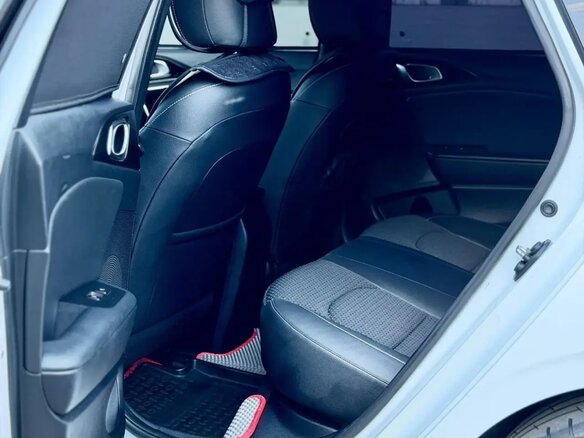 2019 Kia Ceed III, жёлтый, 1800000 рублей - вид 17