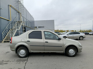 2011 Renault Logan I Рестайлинг, бежевый, 455000 рублей, вид 4