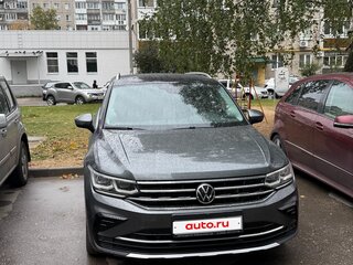 2021 Volkswagen Tiguan II Рестайлинг, серый, 3519000 рублей, вид 5