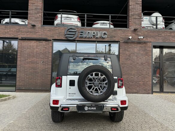 2026 BAIC BJ40 I Рестайлинг, белый - вид 10