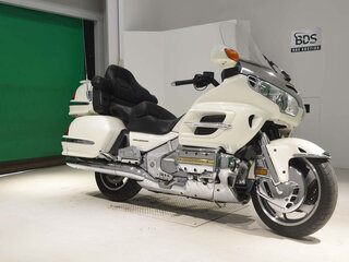 2001 Honda GL 1800 Gold Wing, белый, 870000 рублей, вид 3