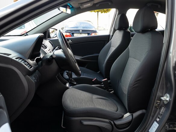 2016 Hyundai Solaris I Рестайлинг, серый, 955000 рублей - вид 10