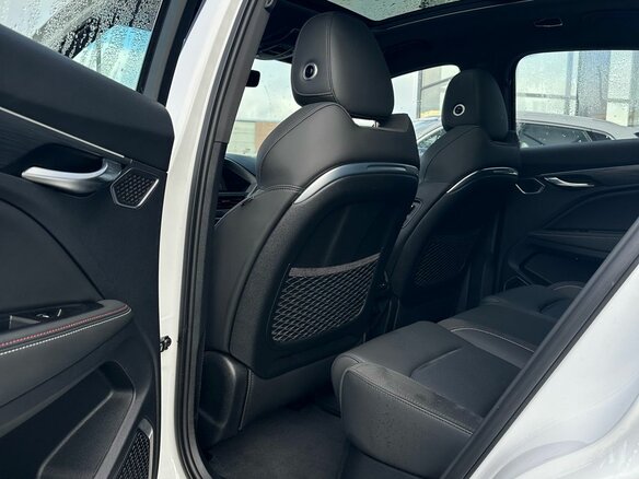 2023 Geely Tugella I Рестайлинг, белый, 2549000 рублей - вид 11