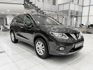 2017 Nissan X-Trail III, чёрный, 1550000 рублей, вид 3
