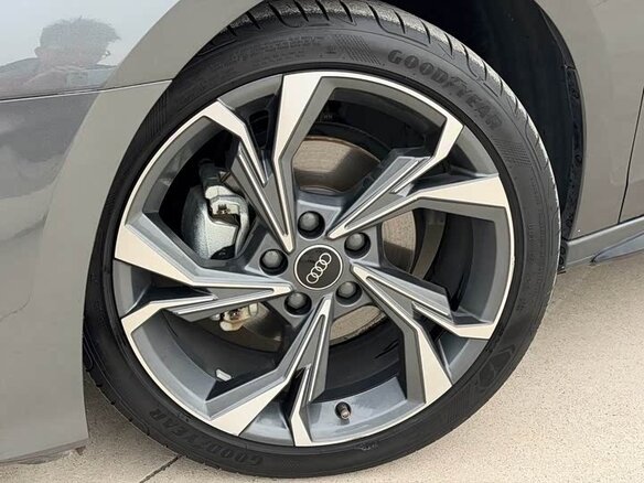 2023 Audi A3 Sportback 35 TFSI IV (8Y), серый, 1850100 рублей - вид 19