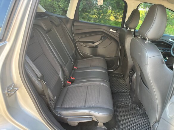 2017 Ford Kuga II Рестайлинг, серебристый, 1745000 рублей - вид 23
