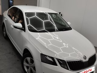 2017 Skoda Octavia III (A7) Рестайлинг, белый, 1400000 рублей, вид 3