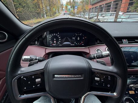 2021 Land Rover Range Rover Evoque II, красный, 4500000 рублей, вид 2