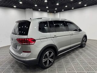 2022 Volkswagen Touran L II, серебристый, 2267000 рублей, вид 4