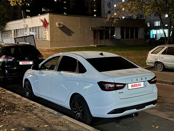 2023 Lada (ВАЗ) Vesta I Рестайлинг (NG), белый, 990000 рублей - вид 4