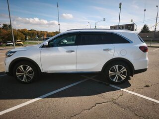 2018 Kia Sorento III Prime Рестайлинг, белый, 3400000 рублей, вид 4