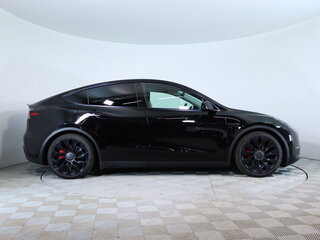 2023 Tesla Model Y Performance I, чёрный, 4851000 рублей, вид 4