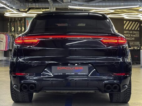 2020 Porsche Cayenne Turbo Coupé III, чёрный, 10350000 рублей, вид 4