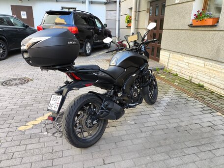 2023 Bajaj Dominar 400, чёрный, 370000 рублей, вид 2