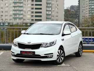 2015 Kia Rio 6-speed III, белый, 799999 рублей, вид 1