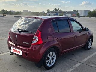 2012 Renault Sandero I, красный, 585000 рублей, вид 4