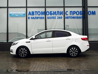 2015 Kia Rio III Рестайлинг, белый, 999000 рублей, вид 2