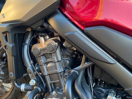 2019 Honda CB 650R, красный, 790999 рублей, вид 5