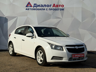 2012 Chevrolet Cruze I, белый, 599000 рублей, вид 3