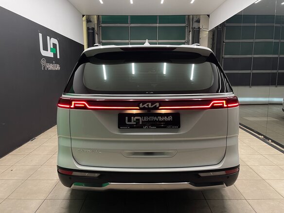 2022 Kia Carnival IV, белый, 3700000 рублей - вид 6