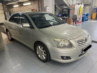 2006 Toyota Avensis II Рестайлинг, серебристый, 779000 рублей, вид 1