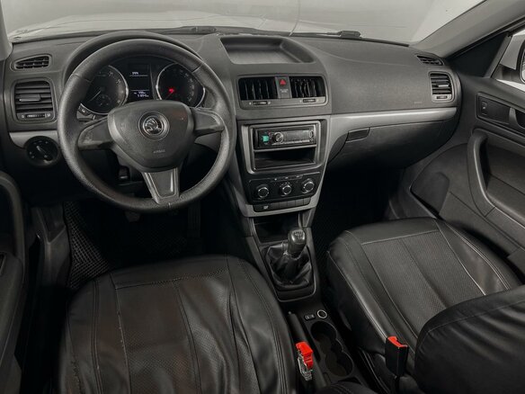 2014 Skoda Yeti I Рестайлинг, белый, 789900 рублей - вид 5