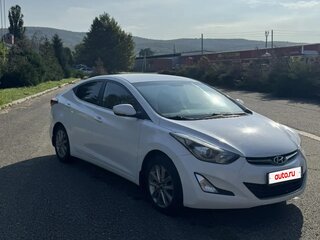 2015 Hyundai Elantra V (MD) Рестайлинг, белый, 1300000 рублей, вид 1