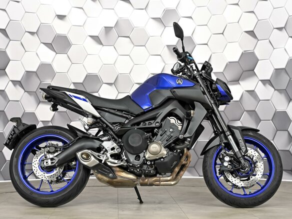 2017 Yamaha MT-09 (FZ-09), синий, 799000 рублей - вид 2