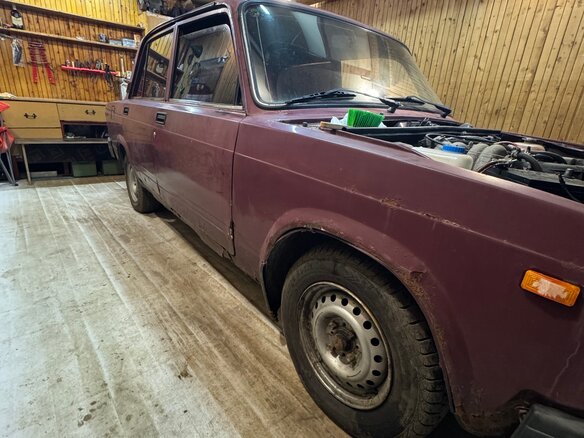 2008 Lada (ВАЗ) 2107, пурпурный - вид 1
