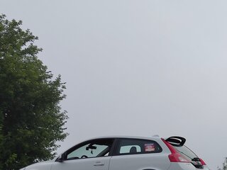 2011 Volvo C30 I Рестайлинг, белый, 800000 рублей, вид 2
